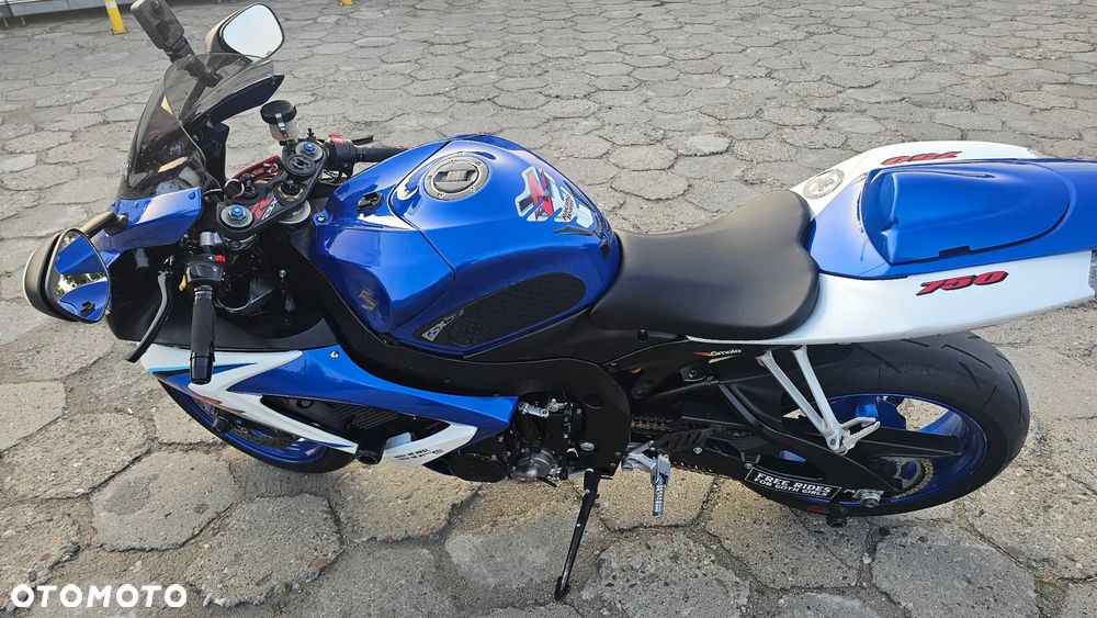 Suzuki GSX-R - 5