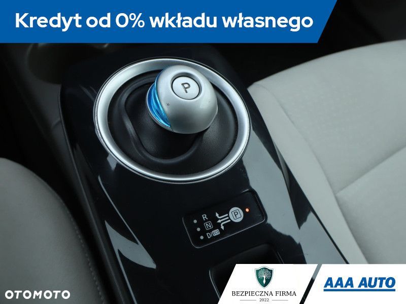 Nissan Leaf - 14