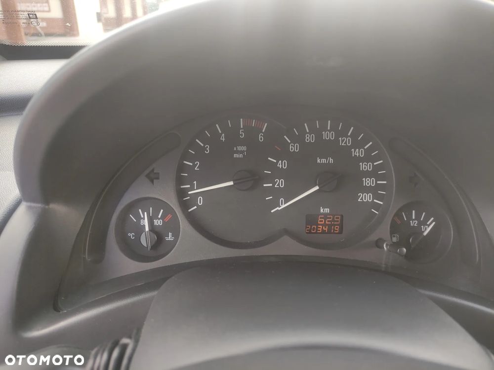 Opel Combo - 8