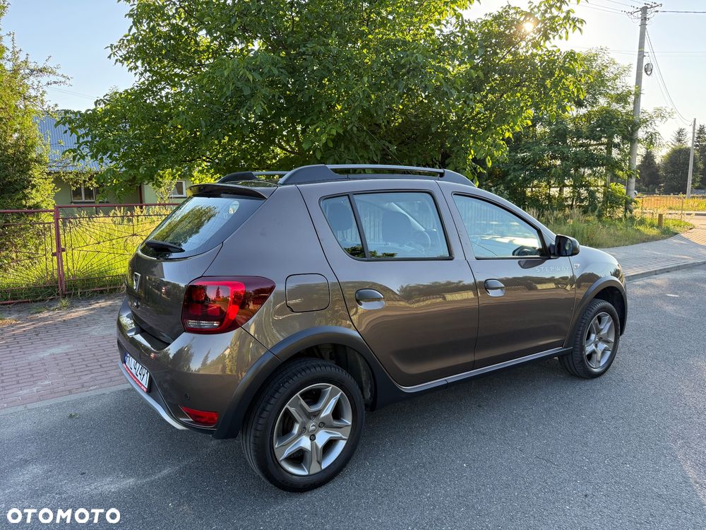 Dacia Sandero 0.9 TCe SL Celebration S&S - 24