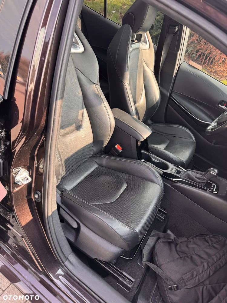 Toyota Corolla 2.0 Hybrid Executive - 14