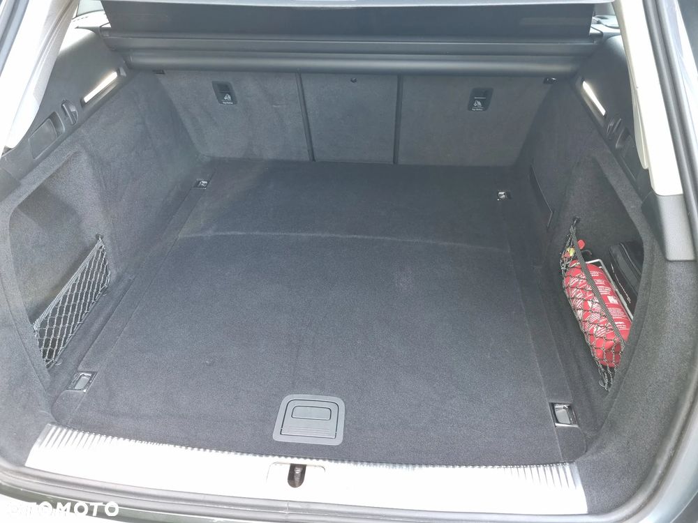 Audi A4 Avant 40 TDI mHEV S Line S tronic - 11