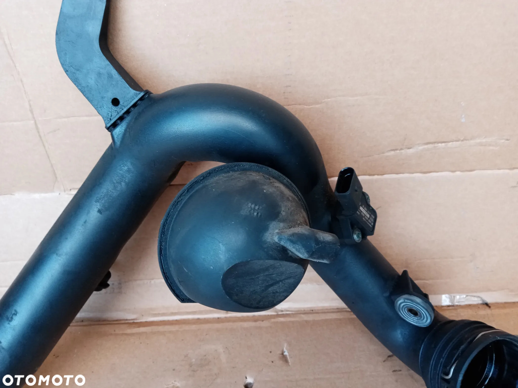 Przewód rura intercoolera VW Caddy 1.9 TDI 1K0145762F - 4