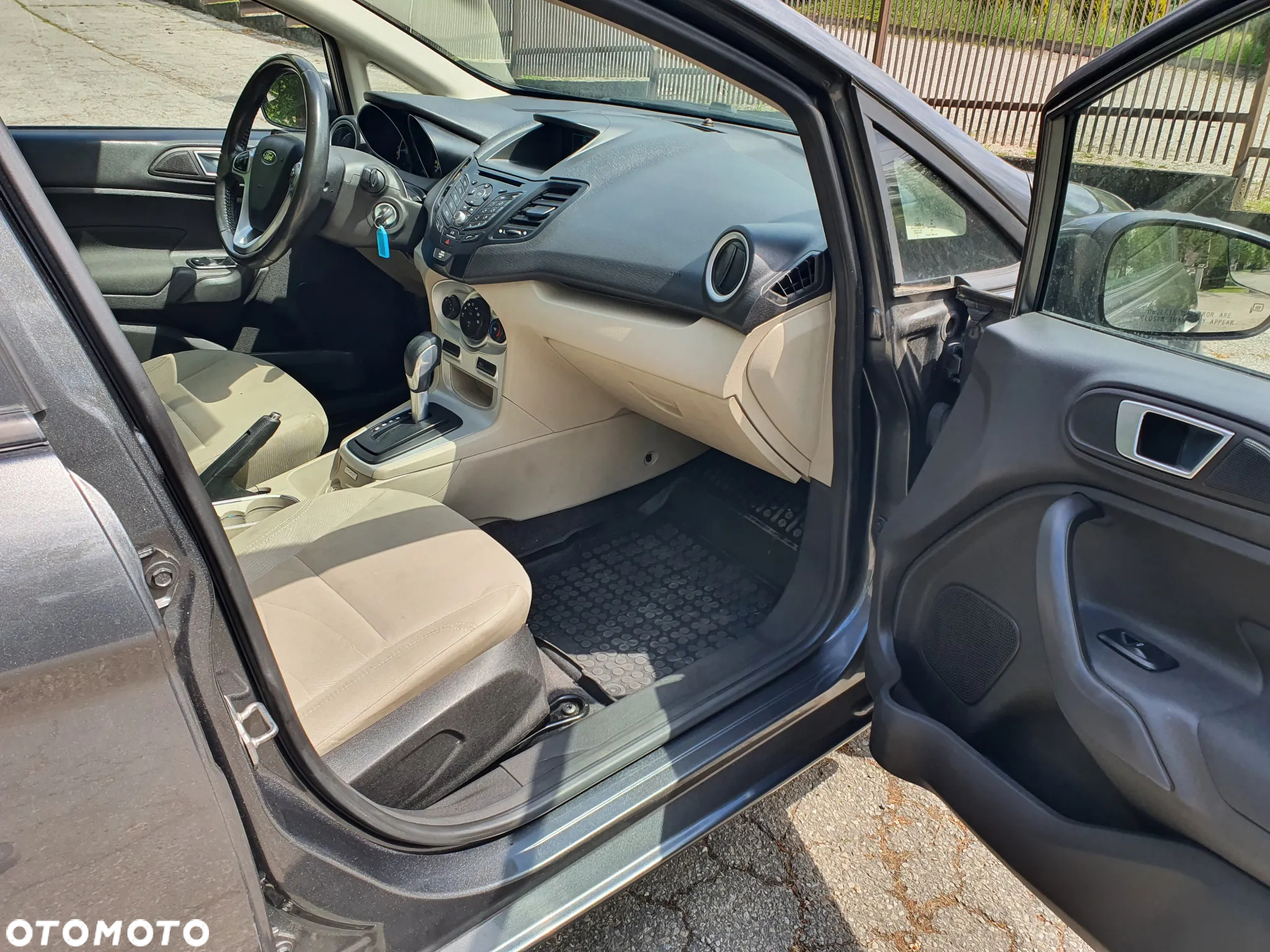 Ford Fiesta - 15