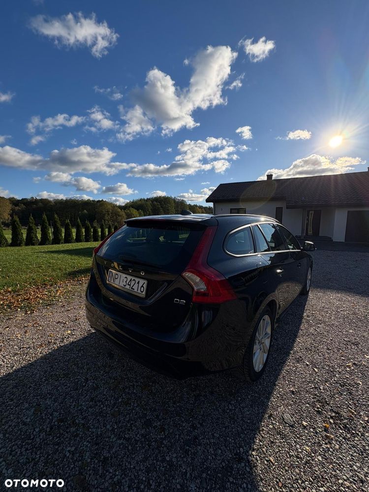 Volvo V60 D2 Drive-E Momentum - 9