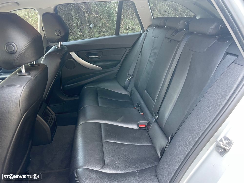 BMW 318 d Navigation Sport - 10