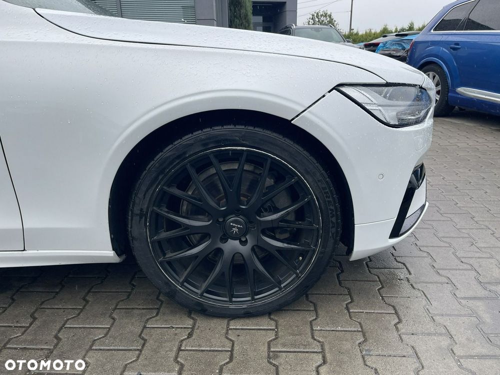 Volvo S90 T8 AWD Plug-In Hybrid R-Design - 6
