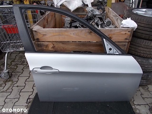 BMW 3 E90 E91 DRZWI PRAWE PRZÓD PRZEDNIE - 1