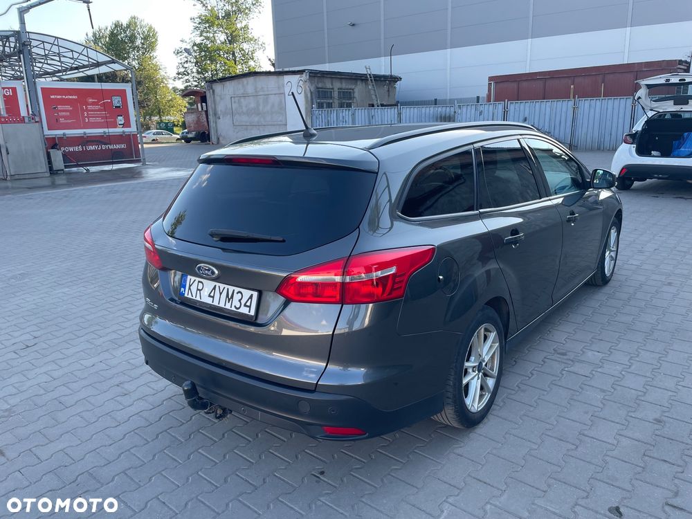 Ford Focus 1.6 Trend - 19