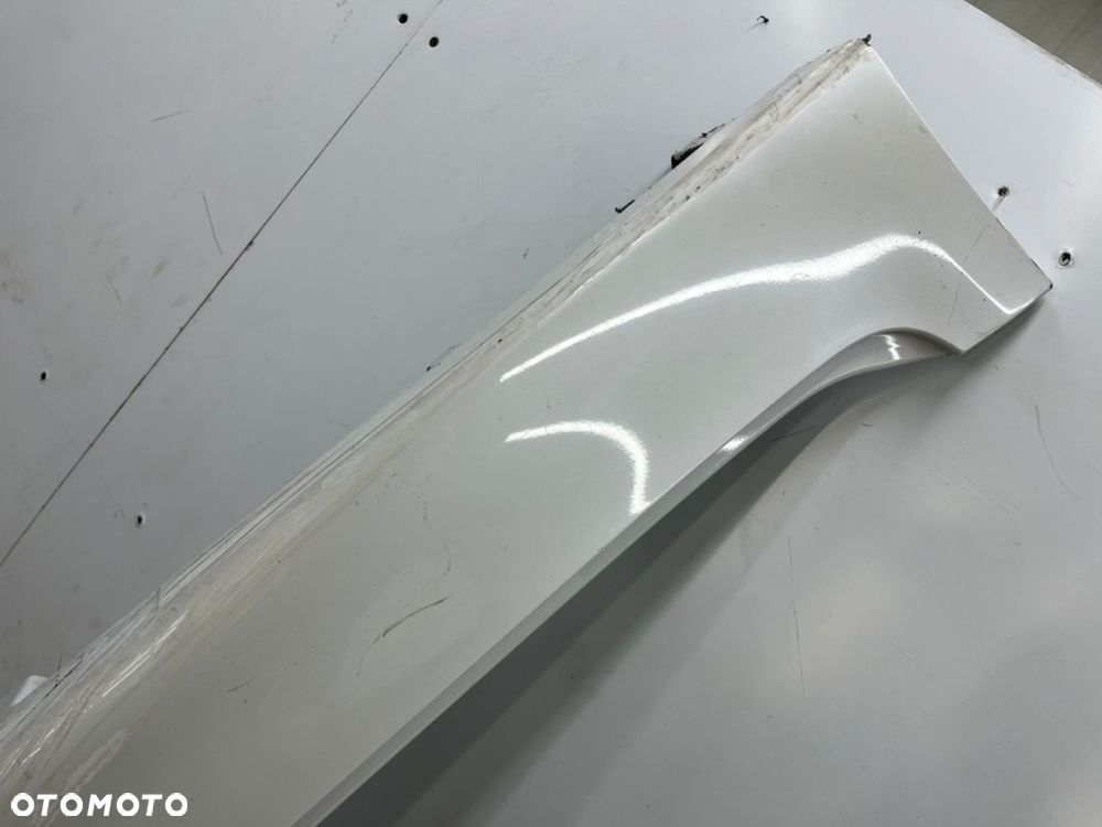 Listwa progowa BMW 5 F10 F11 sedan kombi 10-17r. prawa nakładka progu zewnętrzna kolor Mineralweiss - 2