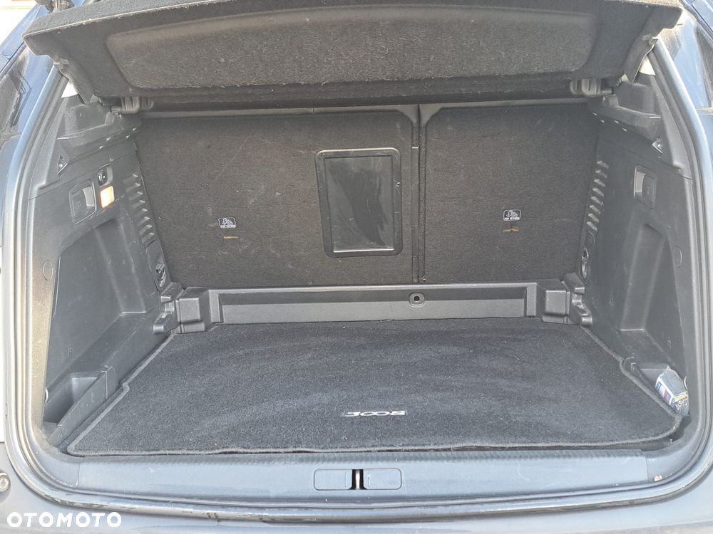 Peugeot 3008 1.2 PureTech Allure S&S EAT6 - 8