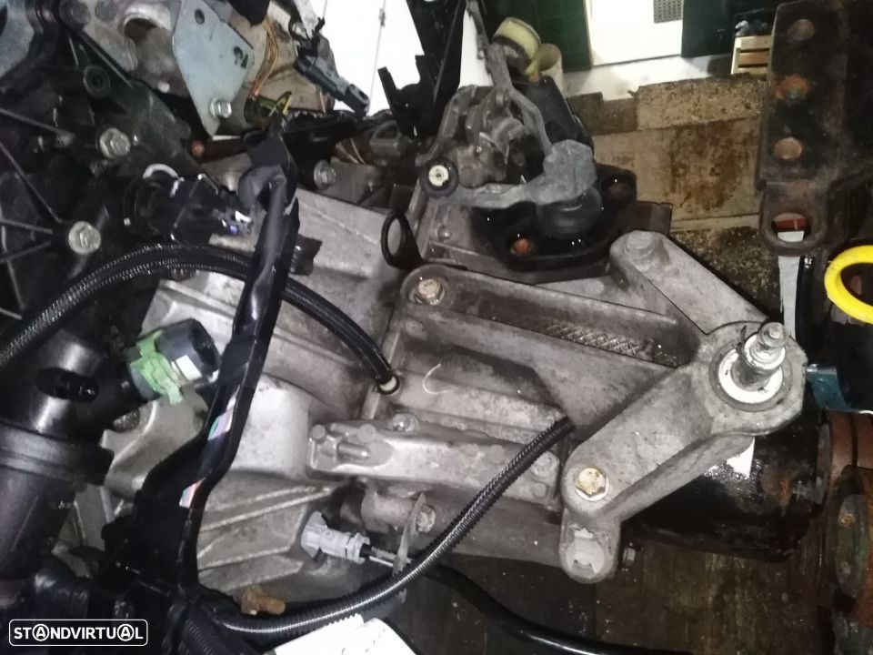 Caixa de Velocidades Renault Clio III 1.4i 16v 100cv Ref.: JH3172 - 1