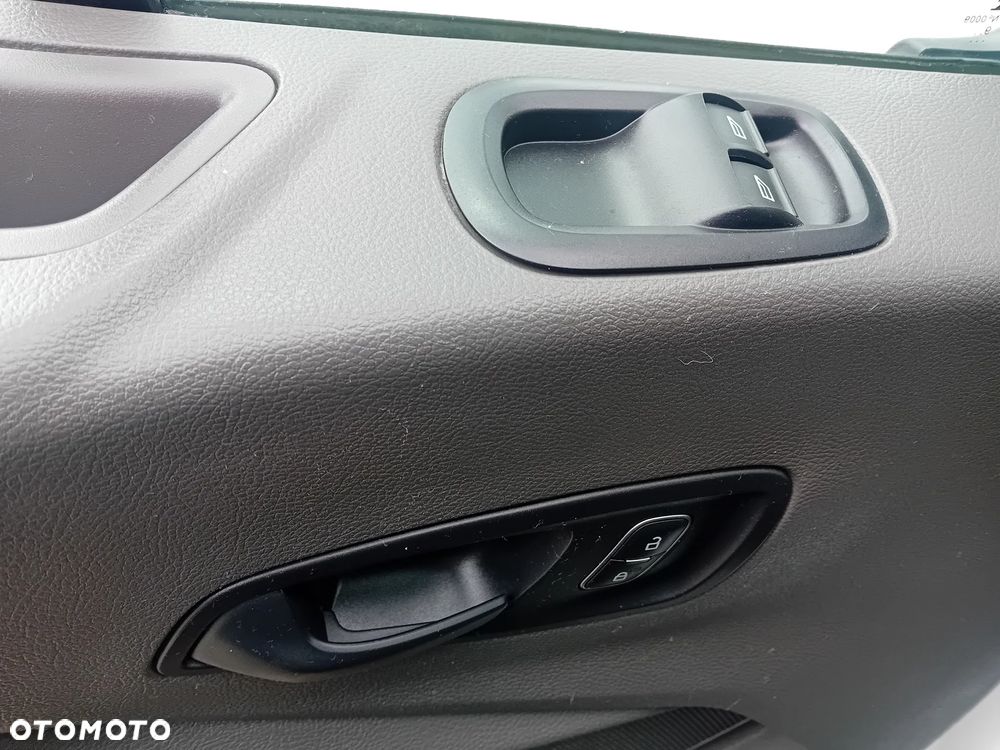Ford Transit - 18