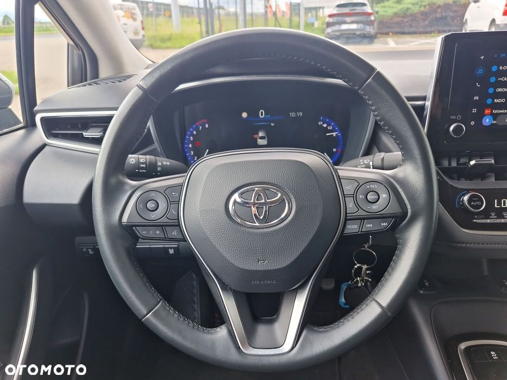 Toyota Corolla - 13