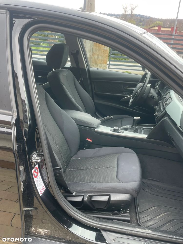 BMW Seria 3 318d - 8