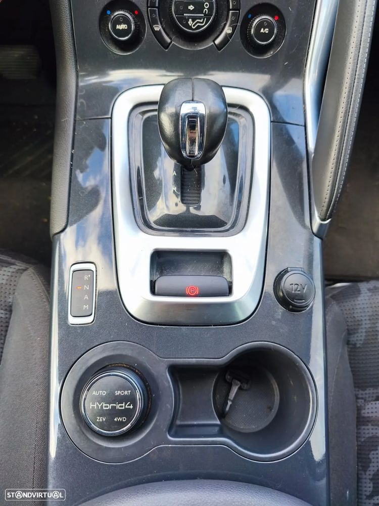 Peugeot 3008 2.0 HDi Hybrid4 - 13