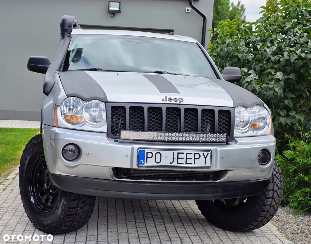 Jeep Grand Cherokee - 27