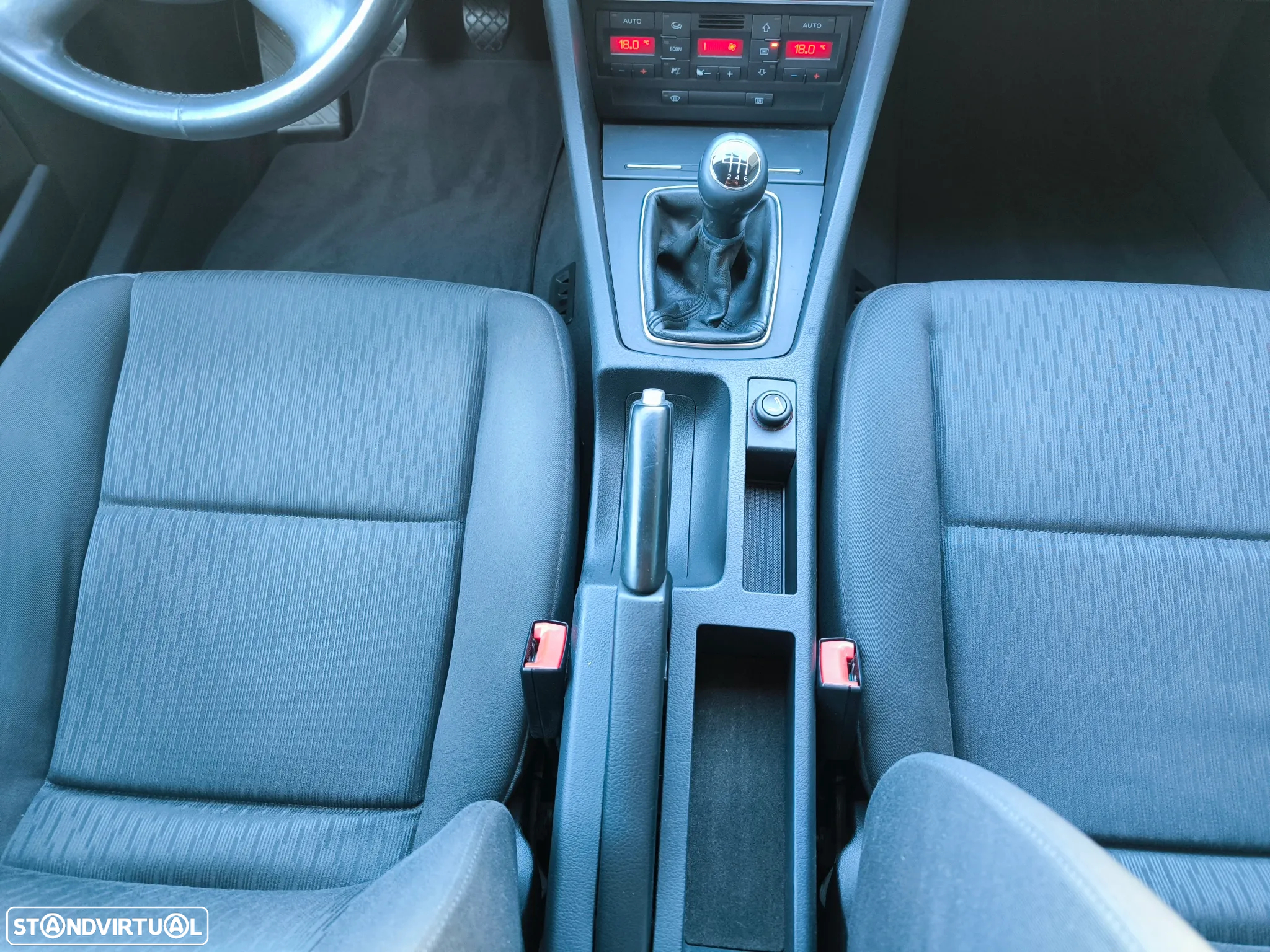 Audi A4 2.0 TDI Advance - 33