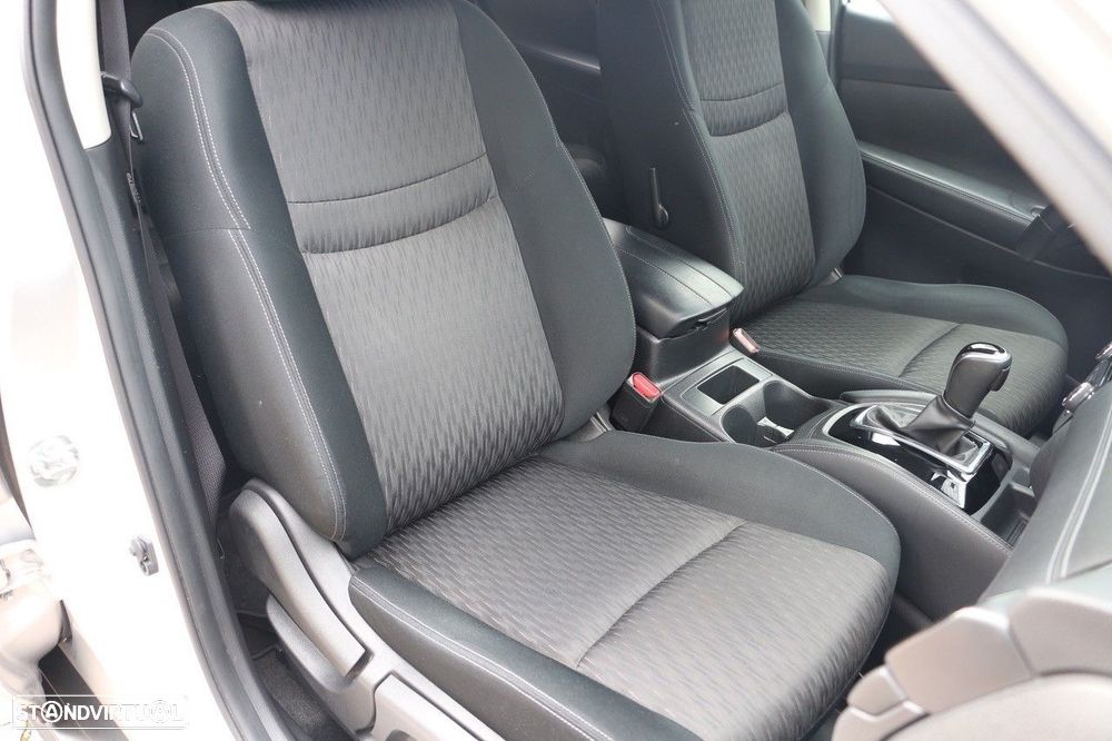 Nissan X-Trail 1.3 DIG-T Tekna 7L DCT - 19