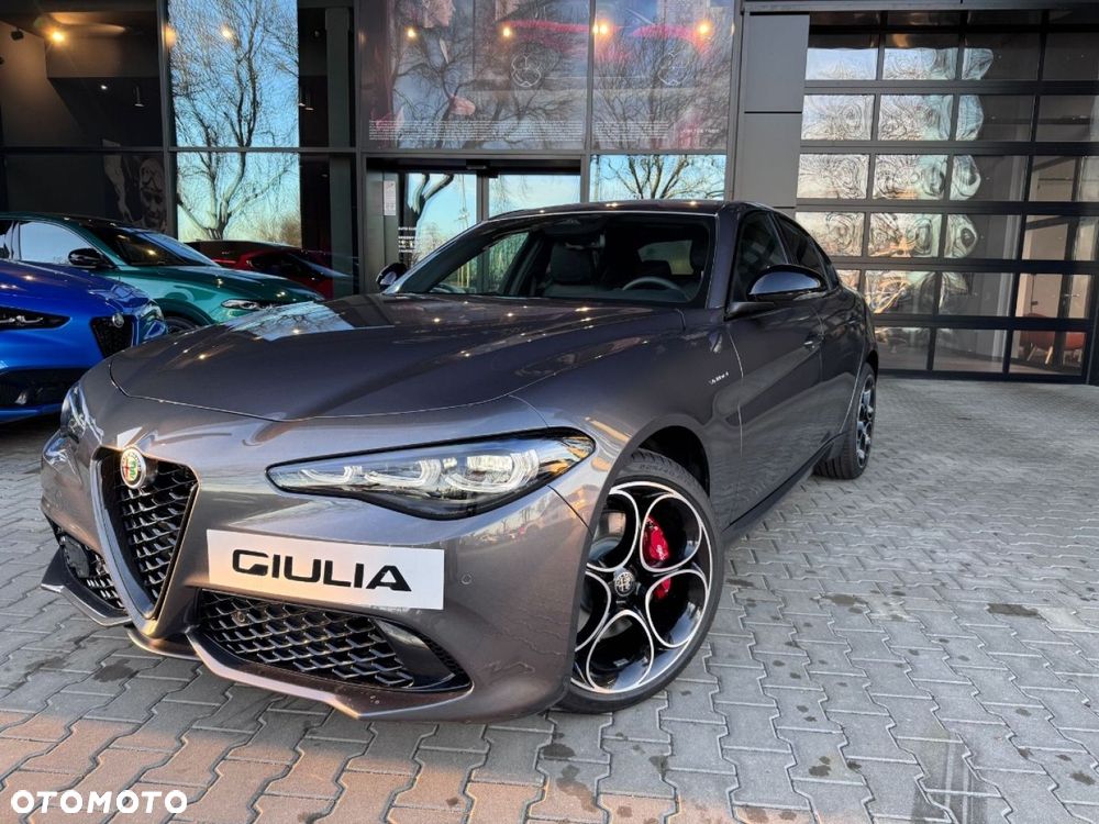 Alfa Romeo Giulia - 1