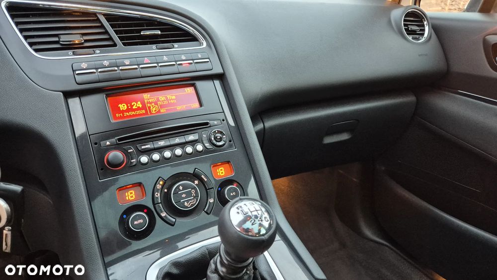 Peugeot 5008 HDI FAP 150 Allure - 23