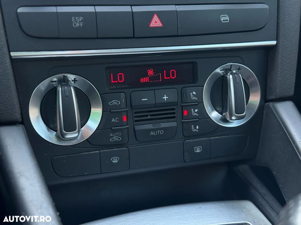 Audi A3 2.0 TDI Sportback DSG Ambiente - 37