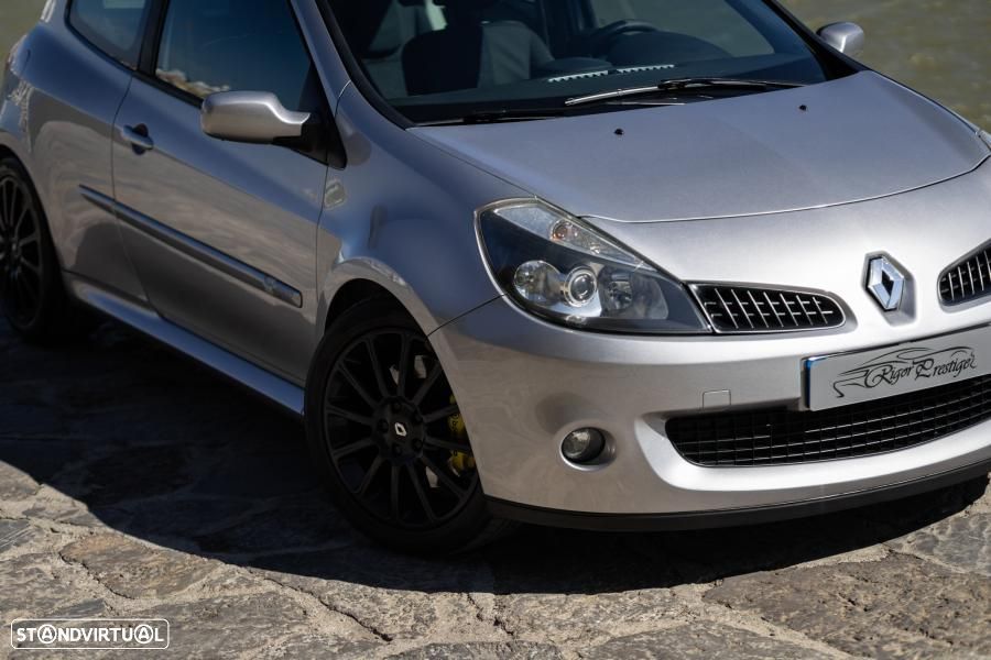 Renault Clio 2.0 16V Sport - 16