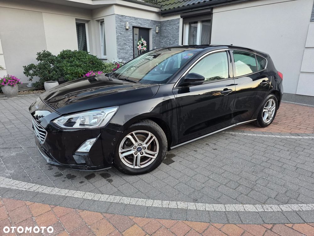 Ford Focus 1.0 EcoBoost Hybrid ACTIVE - 1