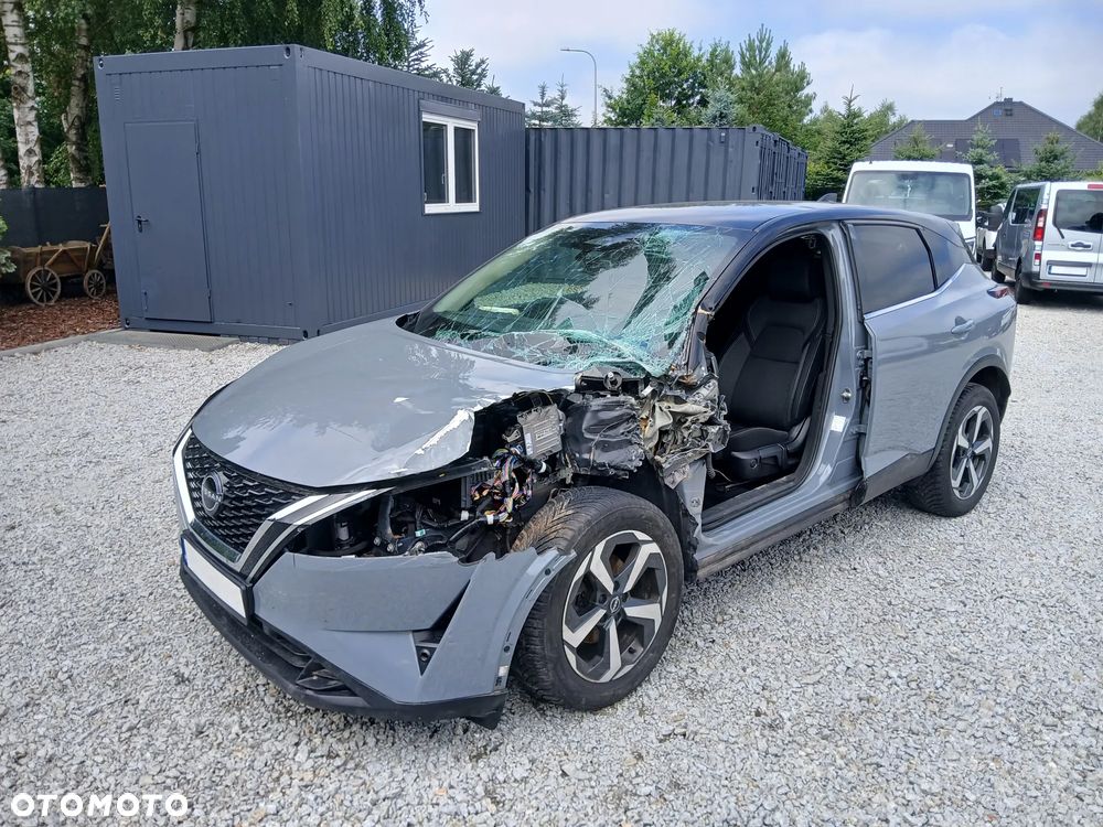Nissan Qashqai 1.3 DIG-T MHEV Premiere Edition Xtronic - 10