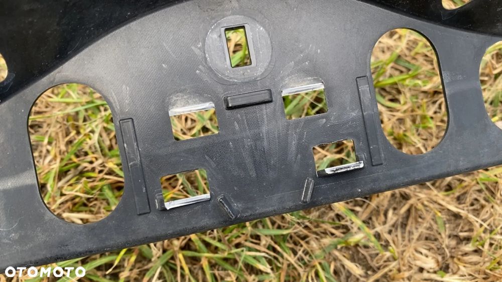 BMW F10 ŚLIZG MOCOWANIE ZDERZAKA TYŁ TYLNY 7906292 LEKKO USZKODZONY - 2
