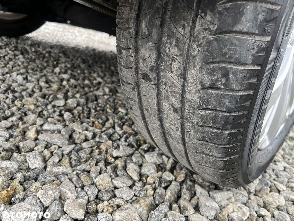 Peugeot 208 1.2 PureTech GPF Allure S&S EAT6 - 26