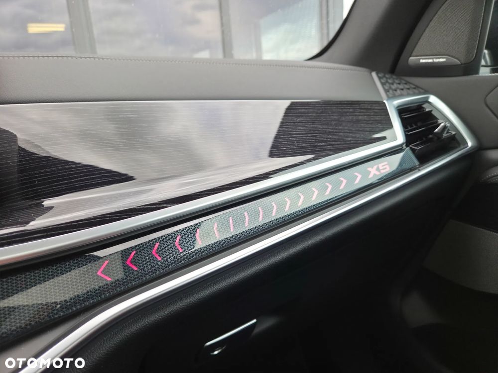 BMW X5 xDrive30d sport - 25