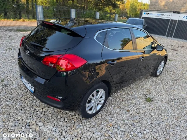Kia Ceed - 14