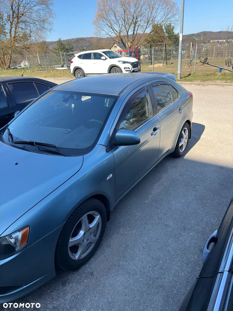 Mitsubishi Lancer 1.8 Invite - 7