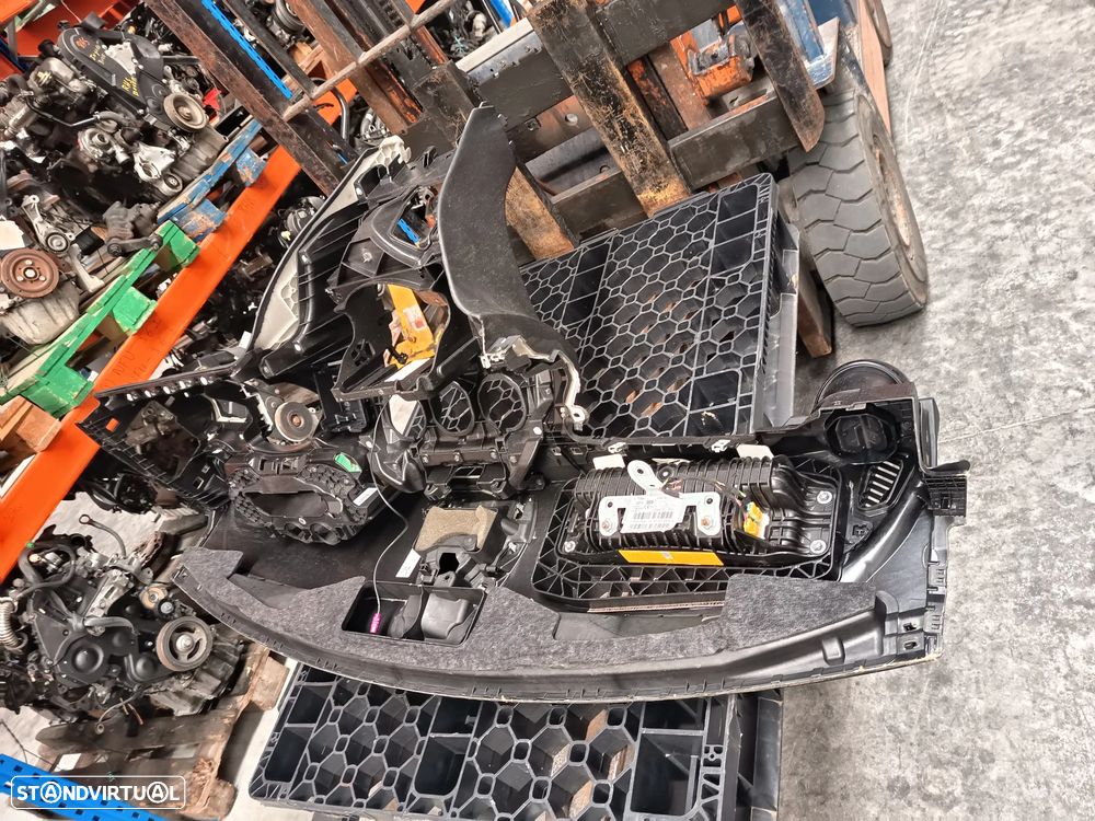 Tablier MERCEDES-BENZ C-CLASS (W205) C 250 BlueTEC Ref: 2056803705 - 9