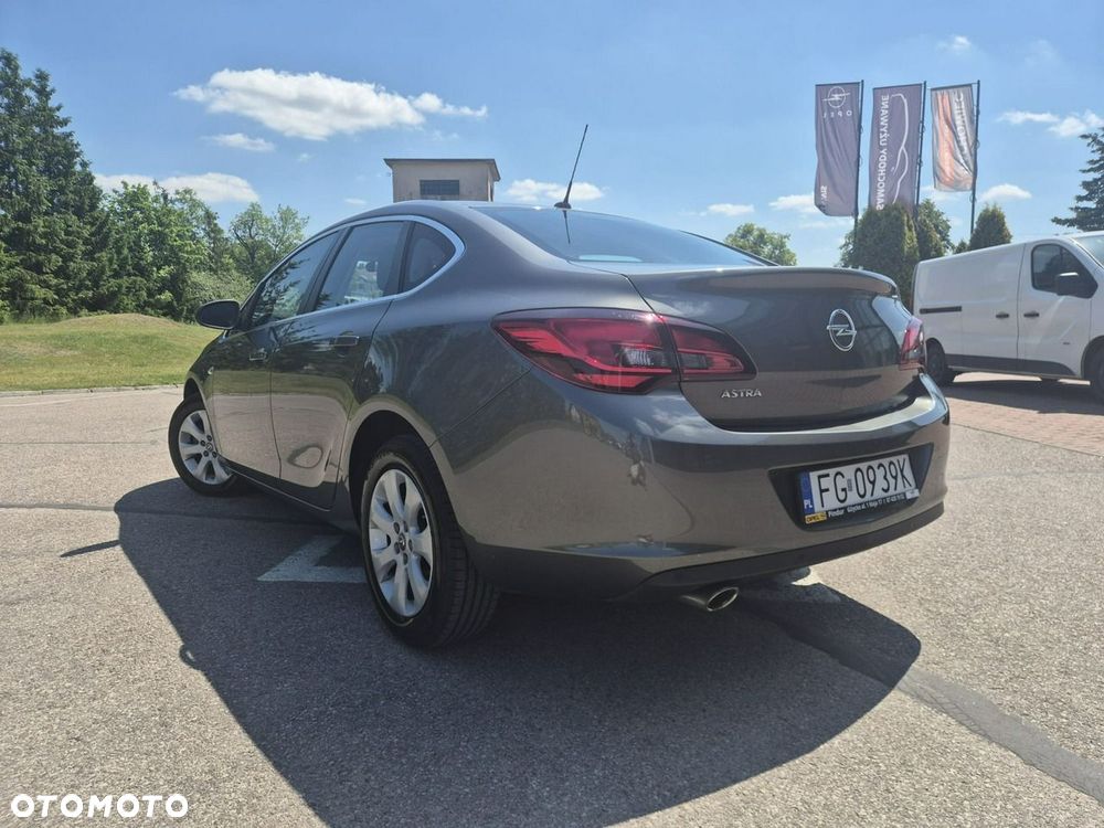 Opel Astra 1.4 T Business - 7
