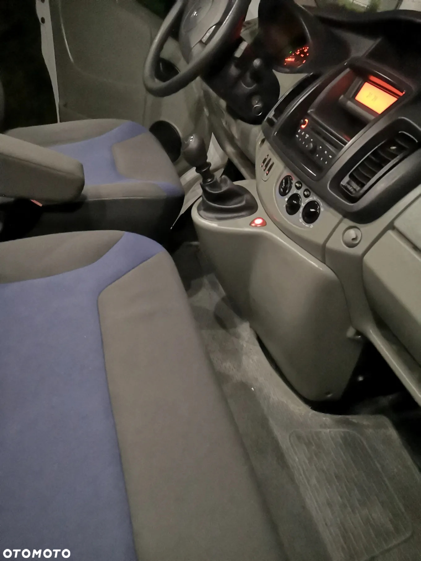 Renault Trafic 2.0 dCi 115 Combi L1H1 - 4
