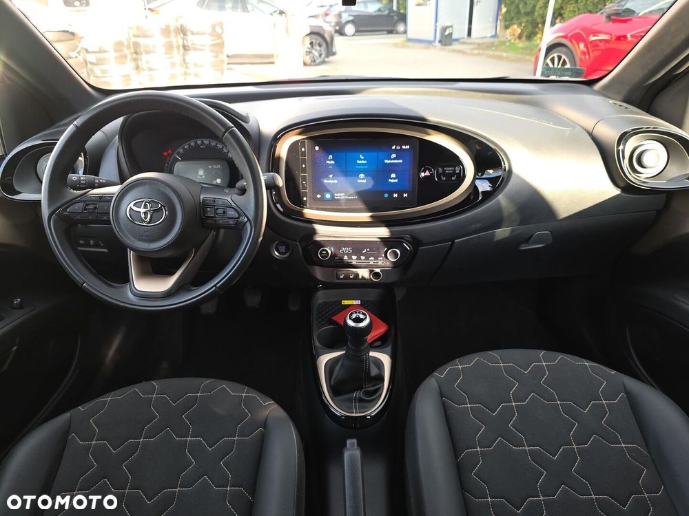 Toyota Aygo X - 10