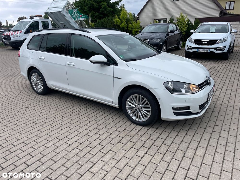 Volkswagen Golf 1.6 TDI BlueMotion Technology Cup - 11