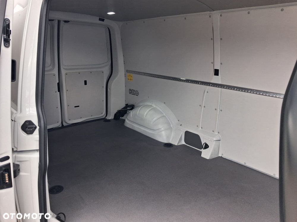 Volkswagen Transporter T6 - 17