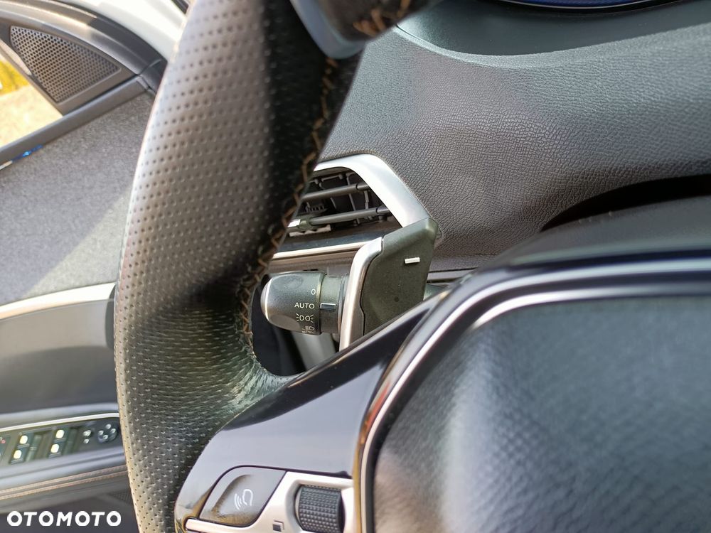 Peugeot 3008 1.2 PureTech GPF Allure S&S EAT8 - 24