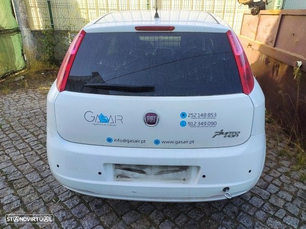 Porta Mala / Tampa Fiat Punto Evo Van (199_) - 2