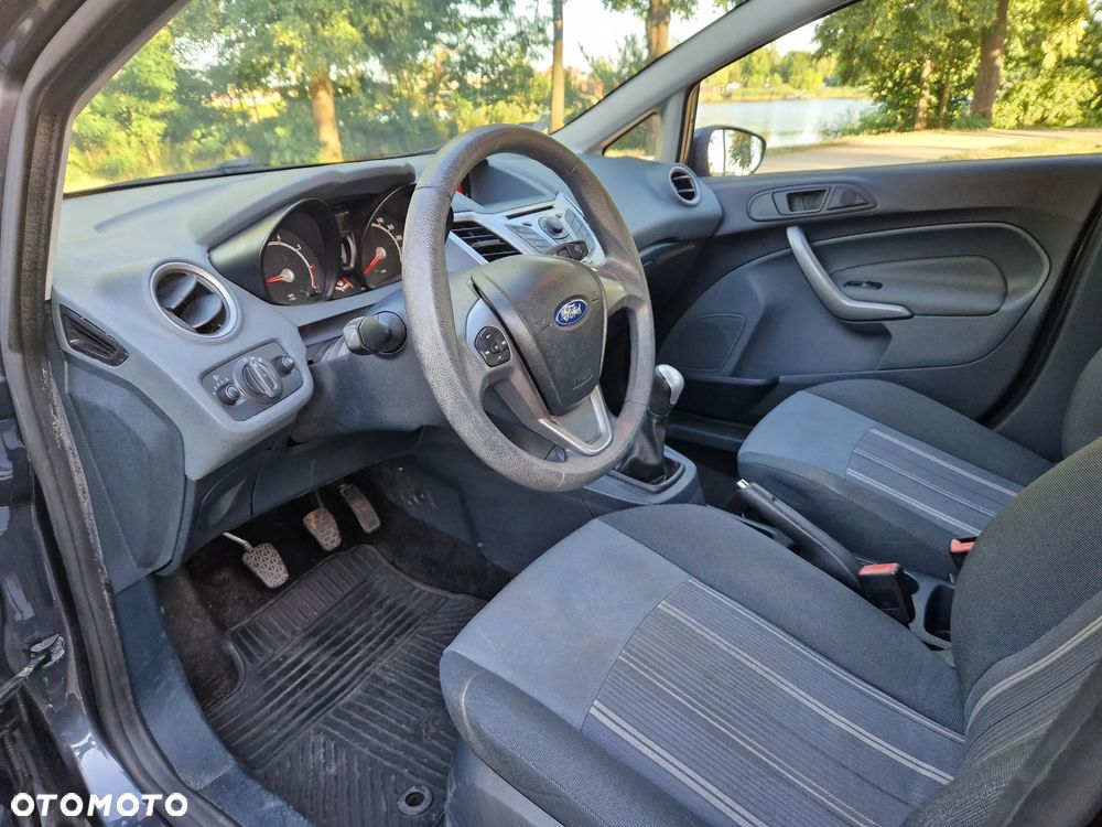 Ford Fiesta 1.25 Trend - 10