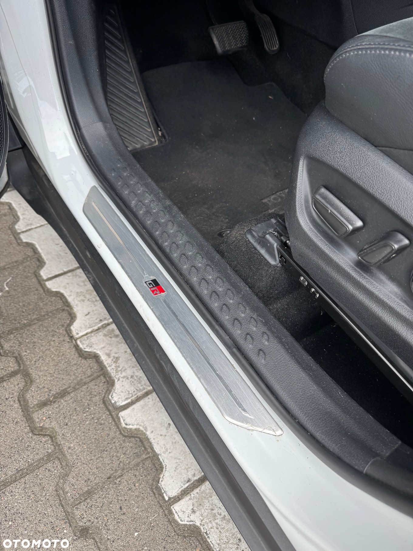 Toyota C-HR 2.0 Hybrid GR Sport - 14