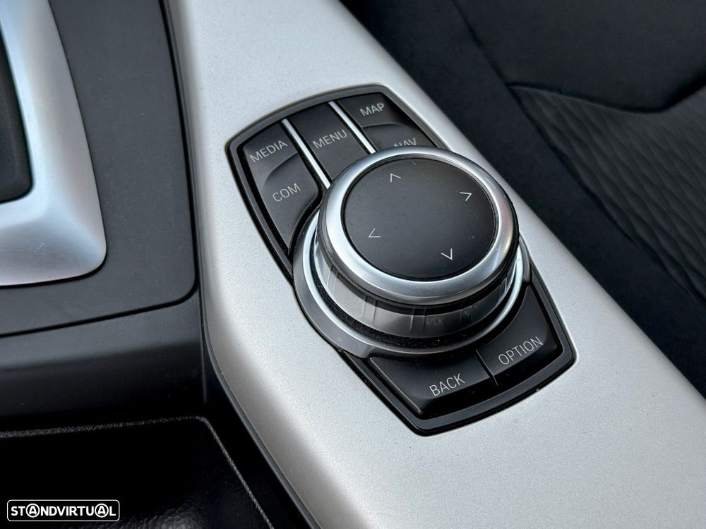 BMW 116 d Advantage Auto - 21