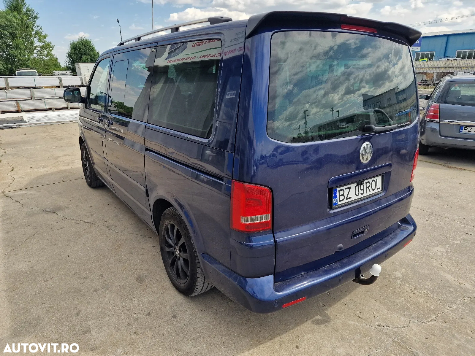Volkswagen Multivan - 4