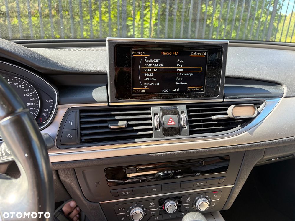 Audi A6 Avant 2.0 TDI ultra S tronic - 2