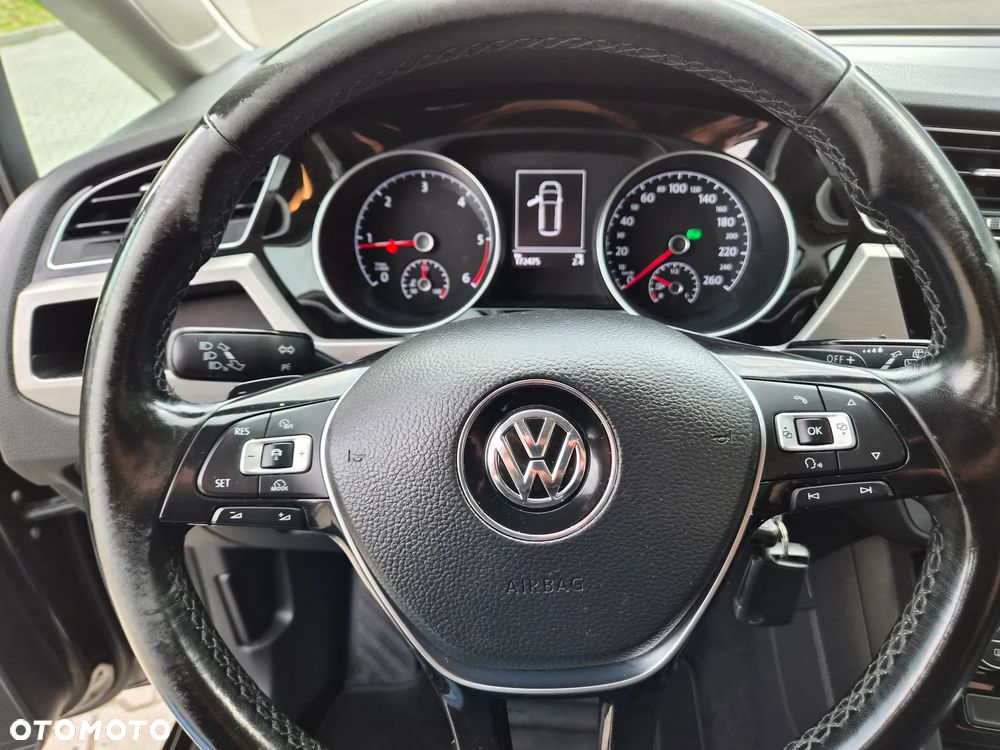 Volkswagen Touran 2.0 TDI BMT Highline DSG - 16