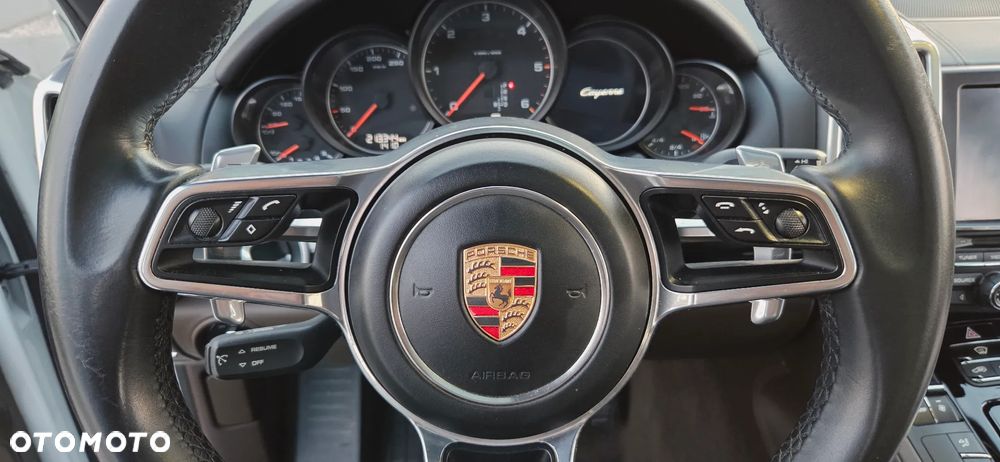Porsche Cayenne Diesel Platinum Edition - 25
