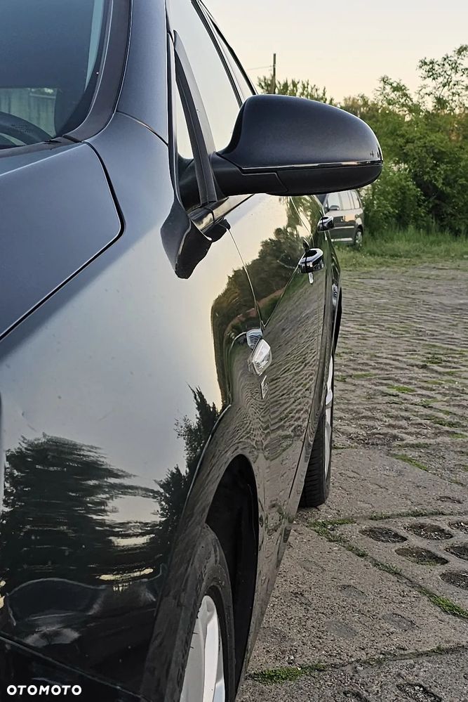Opel Astra 1.4 Turbo 150 Jahre - 8
